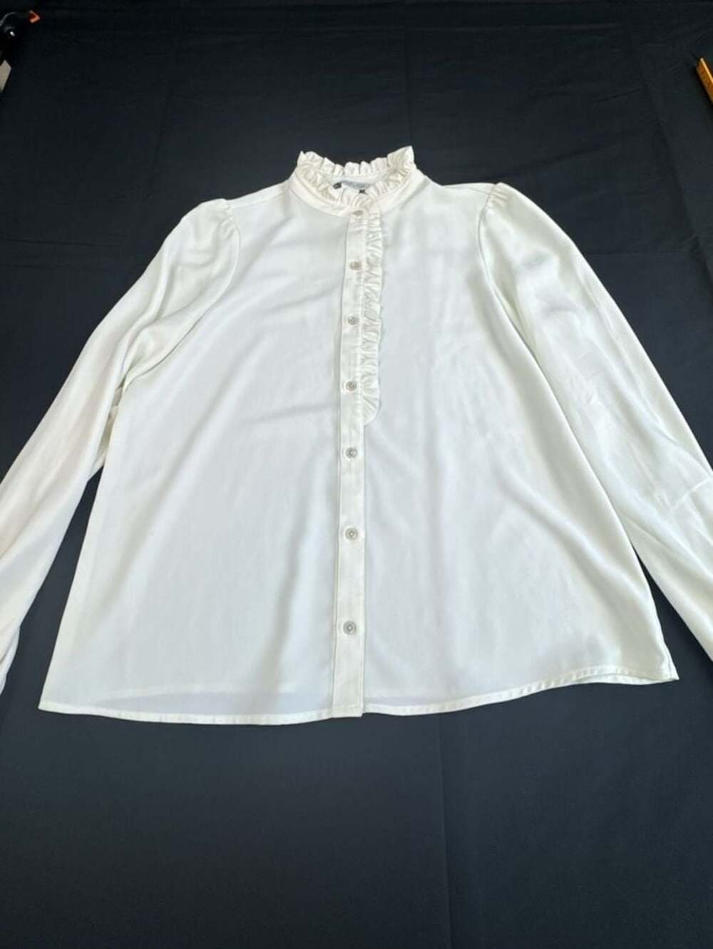 Rachel Zoe Cream Long Sleeve Ruffle High Neck Button Up Blouse Size M